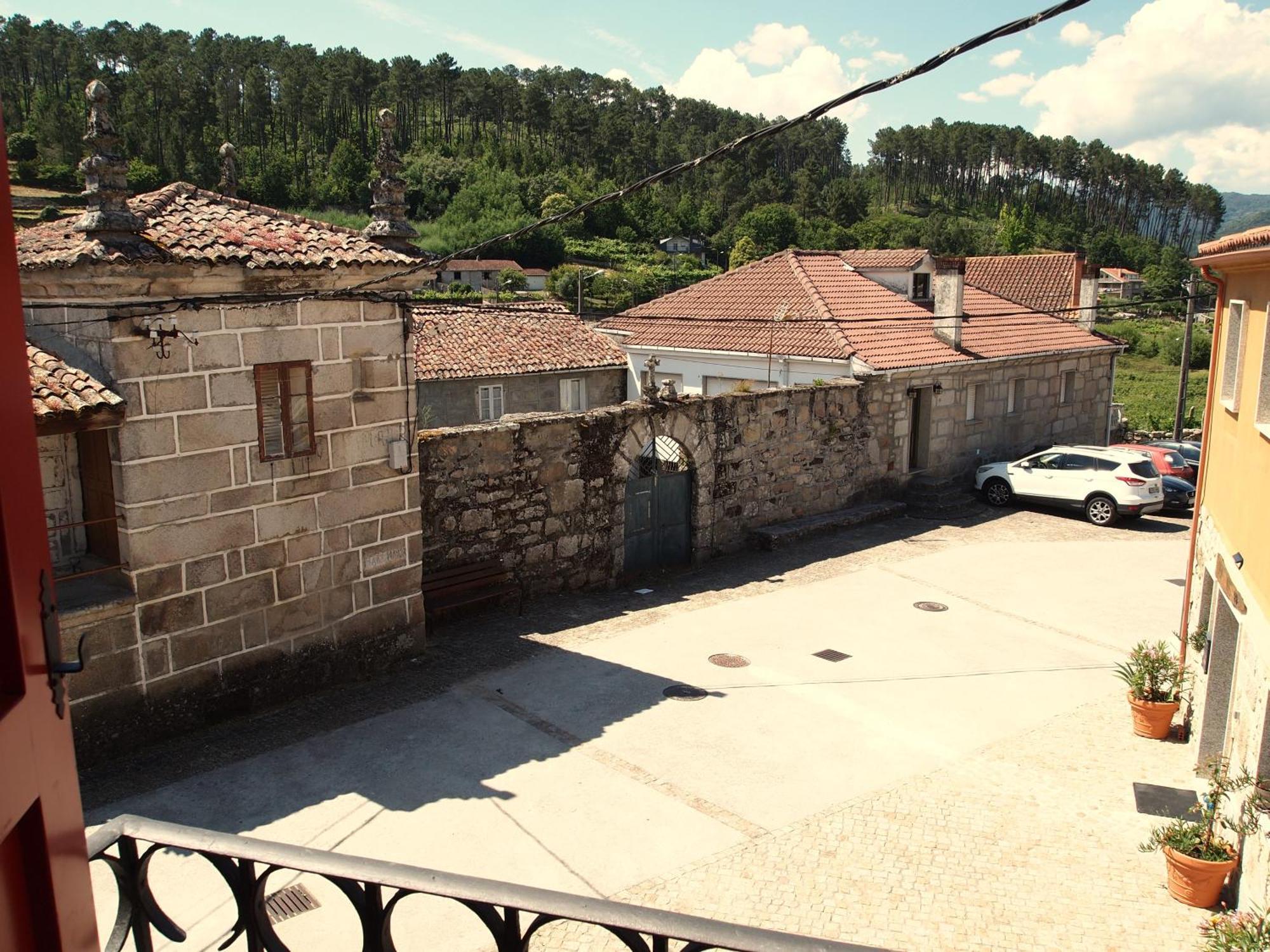 Casa Da Praza Guest House Лобиос Екстериор снимка