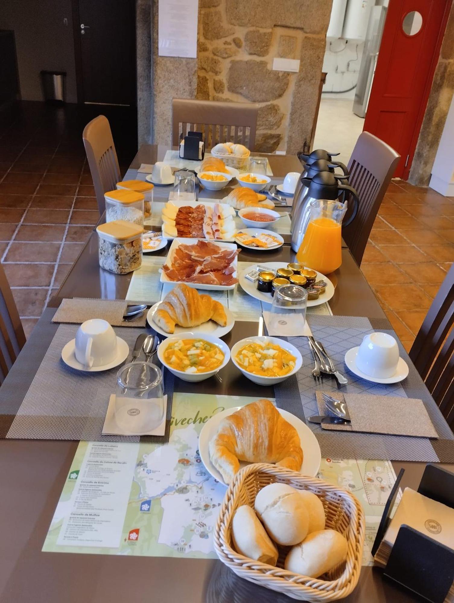 Casa Da Praza Guest House Лобиос Екстериор снимка